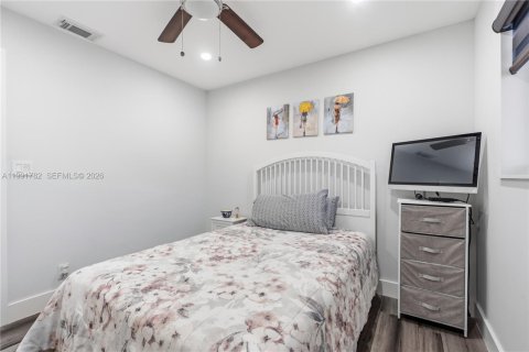 House in Pompano Beach, Florida 4 bedrooms, 117.15 sq.m. № 2065015 - photo 22