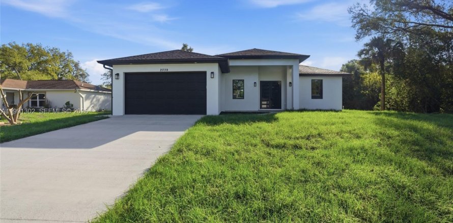 House in LaBelle, Florida 3 bedrooms № 2057517