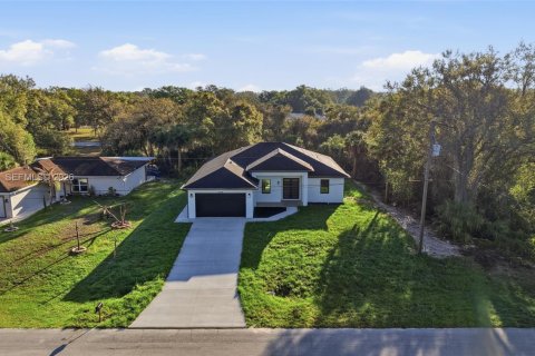 House in LaBelle, Florida 3 bedrooms № 2057517 - photo 4