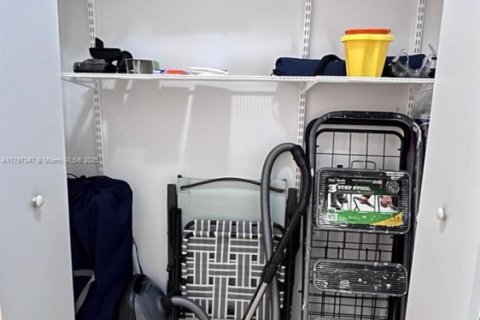 Снять в аренду кондоминиум в Авентура, Флорида 3 спальни, 122.63м2, № 1935646 - фото 10