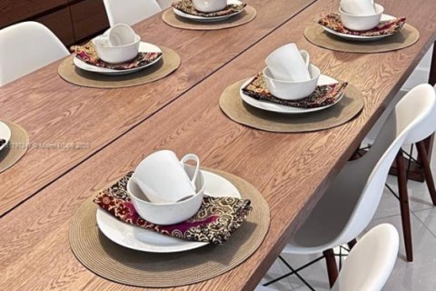 Снять в аренду кондоминиум в Авентура, Флорида 3 спальни, 122.63м2, № 1935646 - фото 6