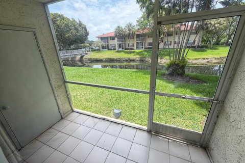 Copropriété à louer à Coral Springs, Floride: 2 chambres, 75.16 m2 № 2259679 - photo 11