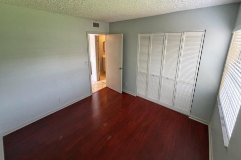 Copropriété à louer à Coral Springs, Floride: 2 chambres, 75.16 m2 № 2259679 - photo 4