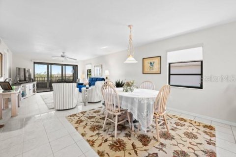 Condo in Punta Gorda, Florida, 2 bedrooms  № 1559656 - photo 12