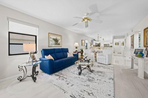 Condo in Punta Gorda, Florida, 2 bedrooms  № 1559656 - photo 10