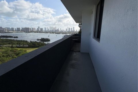 Casa en alquiler en North Miami Beach, Florida, 3 dormitorios № 2055501 - foto 8