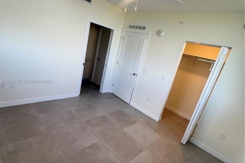 Casa en North Miami Beach, Florida 3 dormitorios № 2055501