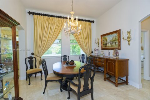 House in Miami, Florida 3 bedrooms, 170.94 sq.m. № 1814294 - photo 10