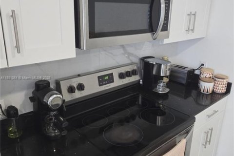 Adosado en venta en Homestead, Florida, 4 dormitorios, 133.22 m2 № 1855277 - foto 8