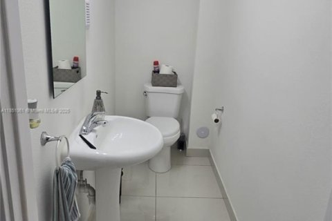 Adosado en venta en Homestead, Florida, 4 dormitorios, 133.22 m2 № 1855277 - foto 14