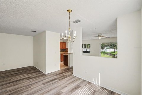 Townhouse in Tampa, Florida 3 bedrooms, 173.54 sq.m. № 2427108 - photo 10