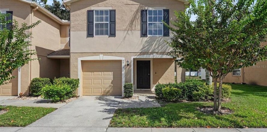 Townhouse in Tampa, Florida 3 bedrooms, 173.54 sq.m. № 2427108