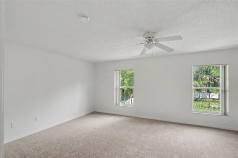 Townhouse in Tampa, Florida 3 bedrooms, 173.54 sq.m. № 2427108 - photo 23