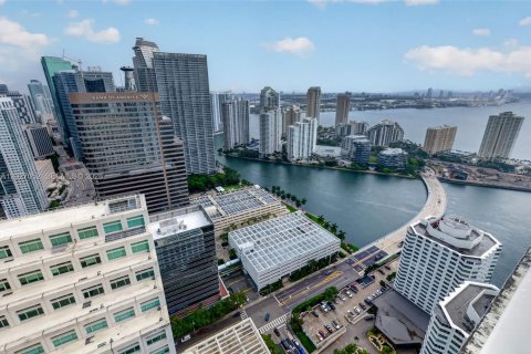 Condominio en venta en Miami, Florida, 2 dormitorios, 102.29 m2 № 2244358 - foto 2