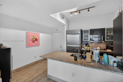 Condominio en venta en Miami, Florida, 2 dormitorios, 102.29 m2 № 2244358 - foto 7