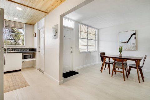 Copropriété à louer à North Palm Beach, Floride: 1 chambre, 79.43 m2 № 2434409 - photo 15