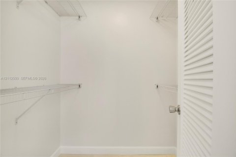 Copropriété à louer à North Palm Beach, Floride: 1 chambre, 79.43 m2 № 2434409 - photo 10