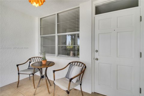 Copropriété à louer à North Palm Beach, Floride: 1 chambre, 79.43 m2 № 2434409 - photo 7