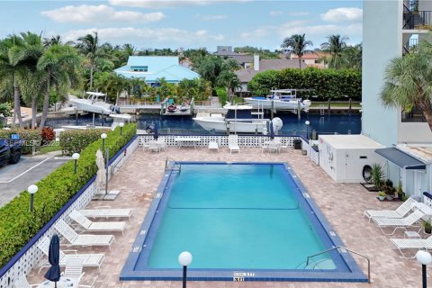 Copropriété à louer à North Palm Beach, Floride: 1 chambre, 79.43 m2 № 2434409 - photo 2