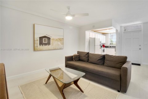 Copropriété à louer à North Palm Beach, Floride: 1 chambre, 79.43 m2 № 2434409 - photo 12