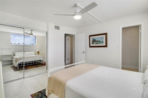 Copropriété à louer à North Palm Beach, Floride: 1 chambre, 79.43 m2 № 2434409 - photo 9