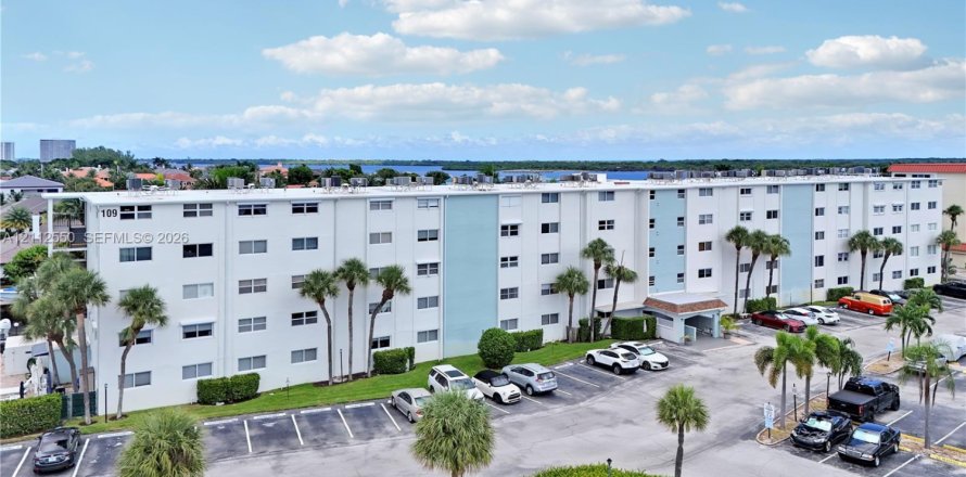 Condo à North Palm Beach, Floride, 1 chambre № 2434409