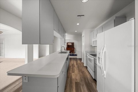 Casa en venta en Ocklawaha, Florida, 3 dormitorios, 199.83 m2 № 2207554 - foto 17