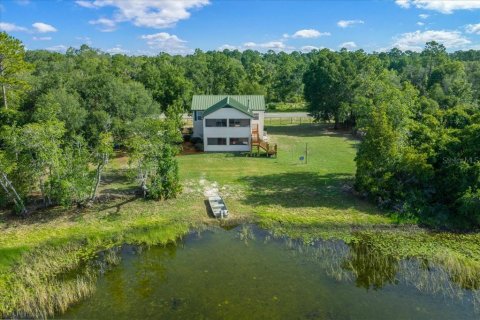 Casa en venta en Ocklawaha, Florida, 3 dormitorios, 199.83 m2 № 2207554 - foto 4