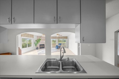 Casa en venta en Ocklawaha, Florida, 3 dormitorios, 199.83 m2 № 2207554 - foto 16