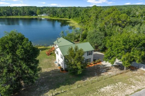 Casa en venta en Ocklawaha, Florida, 3 dormitorios, 199.83 m2 № 2207554 - foto 2