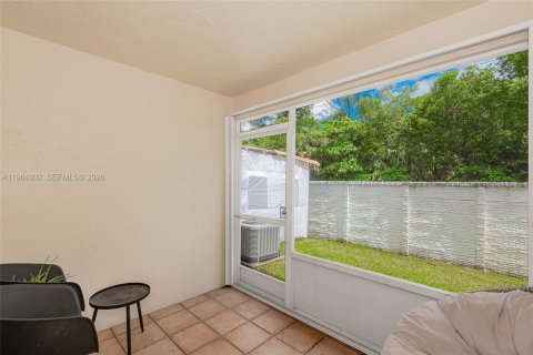Adosado en venta en Dania Beach, Florida, 2 dormitorios, 103.12 m2 № 2045470 - foto 7