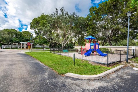 Adosado en venta en Dania Beach, Florida, 2 dormitorios, 103.12 m2 № 2045470 - foto 11