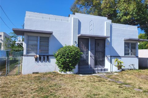 House in Miami, Florida 37.16 sq.m. № 1956752 - photo 1