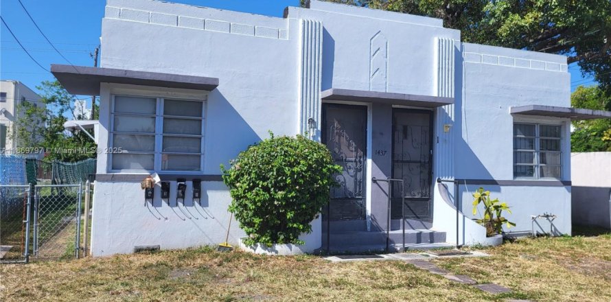 Studio in Miami, Florida № 1956752