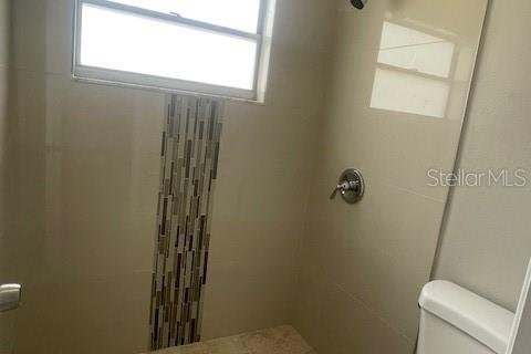 House in Tampa, Florida 4 bedrooms, 180.23 sq.m. № 1865941 - photo 12