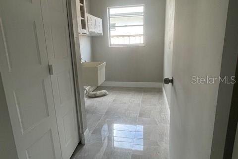 House in Tampa, Florida 4 bedrooms, 180.23 sq.m. № 1865941 - photo 8