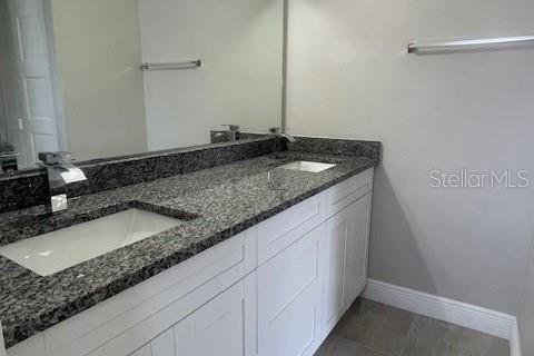 House in Tampa, Florida 4 bedrooms, 180.23 sq.m. № 1865941 - photo 11