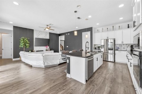 Villa ou maison à vendre à Orlando, Floride: 5 chambres, 332.78 m2 № 2140680 - photo 7