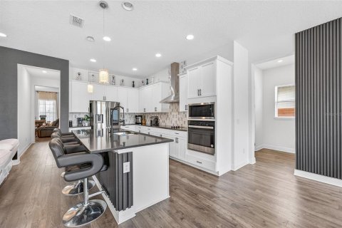 Villa ou maison à vendre à Orlando, Floride: 5 chambres, 332.78 m2 № 2140680 - photo 4