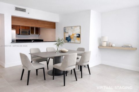Condo in Miami, Florida, 1 bedroom  № 2078260