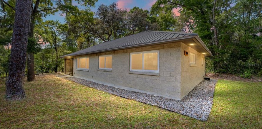 Casa en Dunnellon, Florida 2 dormitorios, 93.46 m2 № 1613697