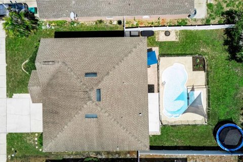 House in Odessa, Florida 4 bedrooms, 228.17 sq.m. № 2220414 - photo 5