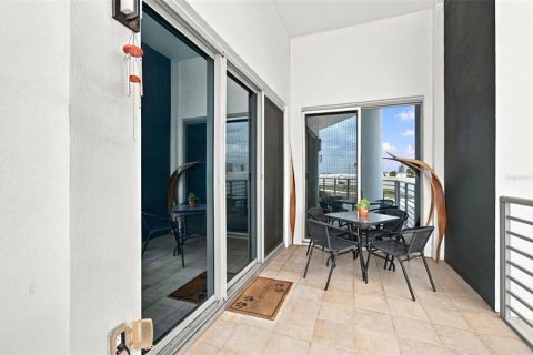 Condo in Tampa, Florida, 2 bedrooms  № 2369382 - photo 20