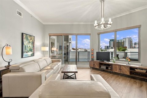 Condo in Tampa, Florida, 2 bedrooms  № 2369382 - photo 13