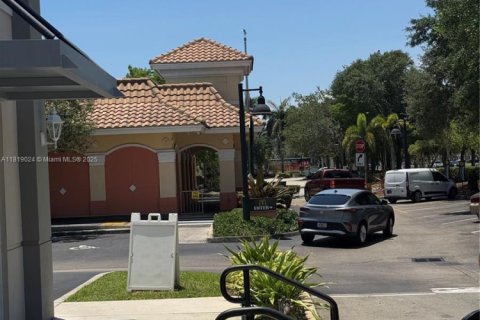 Propiedad comercial en venta en Miramar, Florida № 1779992 - foto 12