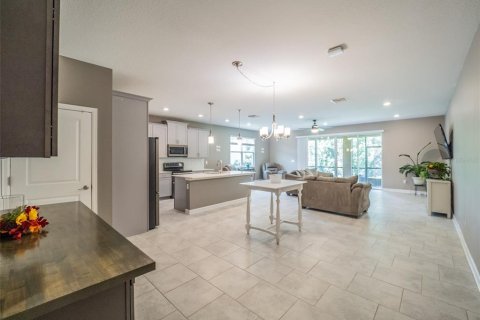 Villa ou maison à vendre à Davenport, Floride: 5 chambres, 342.16 m2 № 1785388 - photo 12