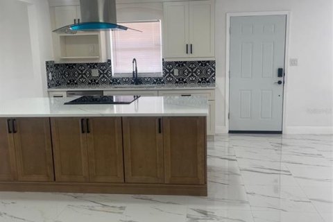 Casa en venta en Orlando, Florida, 3 dormitorios, 132.76 m2 № 1799747 - foto 9