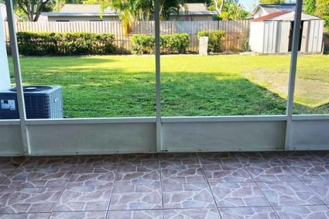 Casa en venta en Orlando, Florida, 3 dormitorios, 132.76 m2 № 1799747 - foto 12