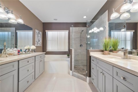 Casa en venta en Pembroke Pines, Florida, 3 dormitorios, 201.41 m2 № 1573182 - foto 19