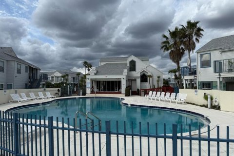 Condo in Orlando, Florida, 2 bedrooms  № 1562286 - photo 9